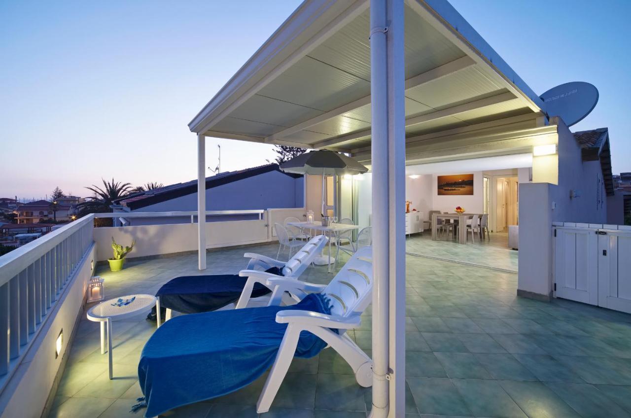 Archimede, Appartamento Con Vista In Centro A มารีนาดีรากูซา ภายนอก รูปภาพ