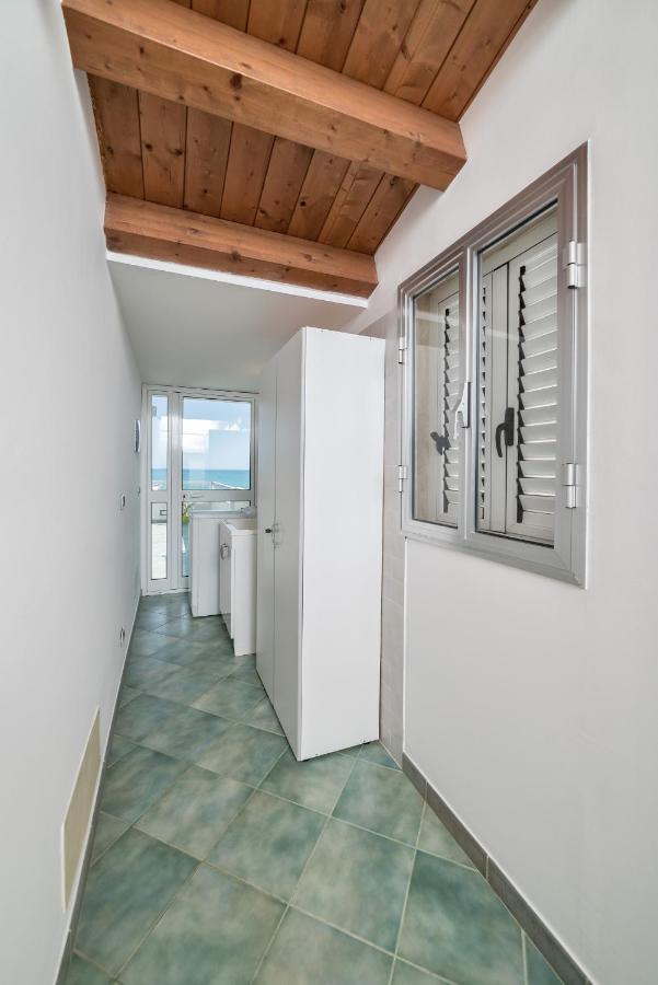 Archimede, Appartamento Con Vista In Centro A มารีนาดีรากูซา ภายนอก รูปภาพ
