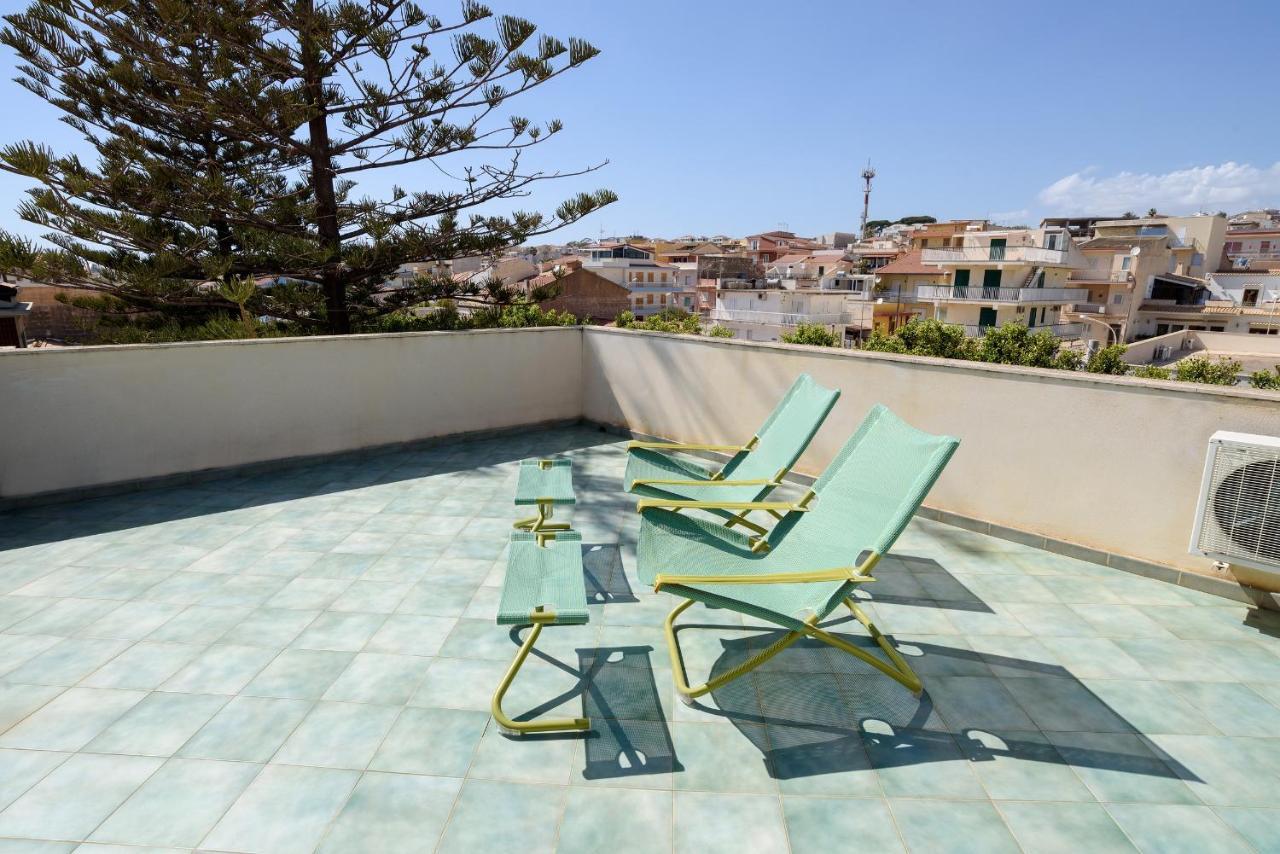 Archimede, Appartamento Con Vista In Centro A มารีนาดีรากูซา ภายนอก รูปภาพ